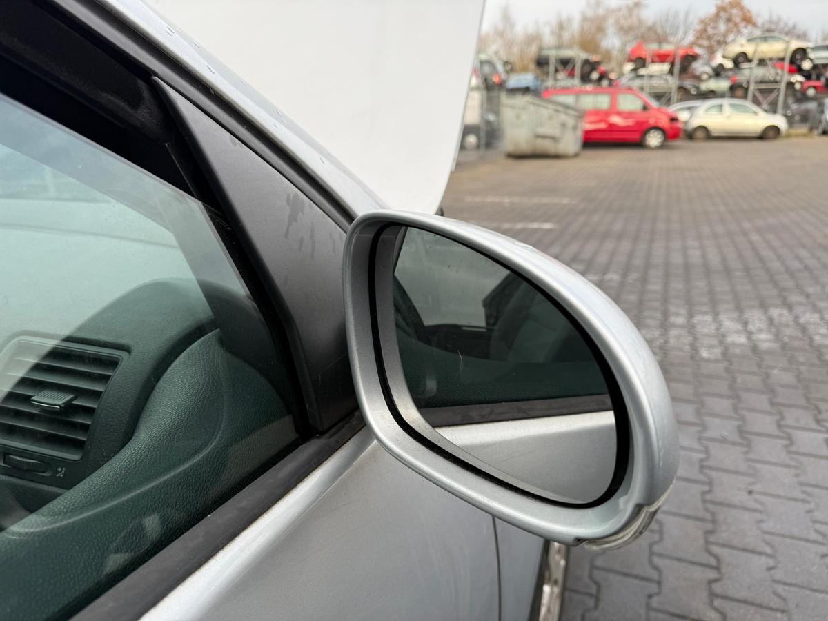 VW Golf 5 original Au&szlig;enspiegel rechts elektr verstellbar LA7W Reflexsilber BJ04